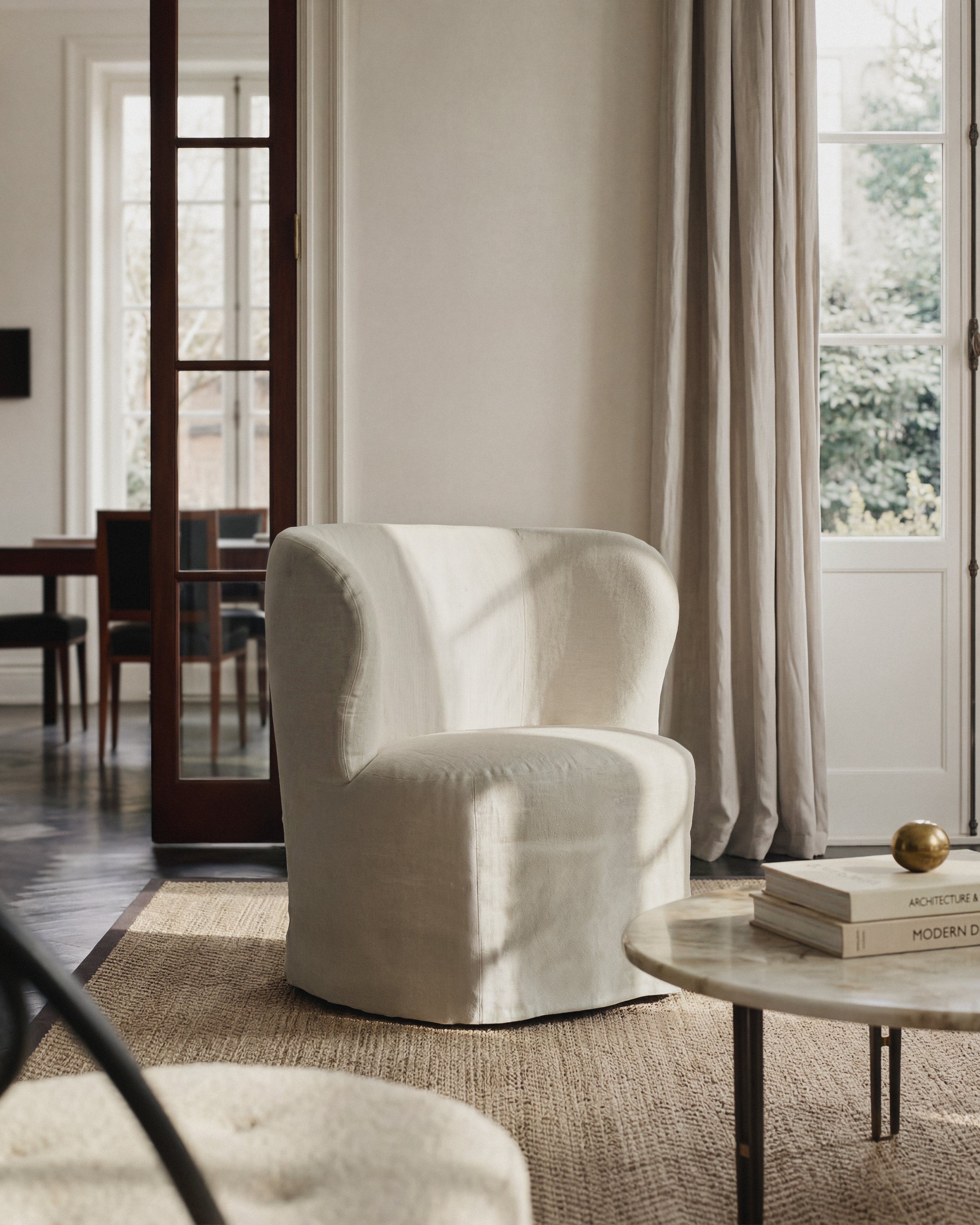 GUBI_Summer26_Stay Slipcover_01